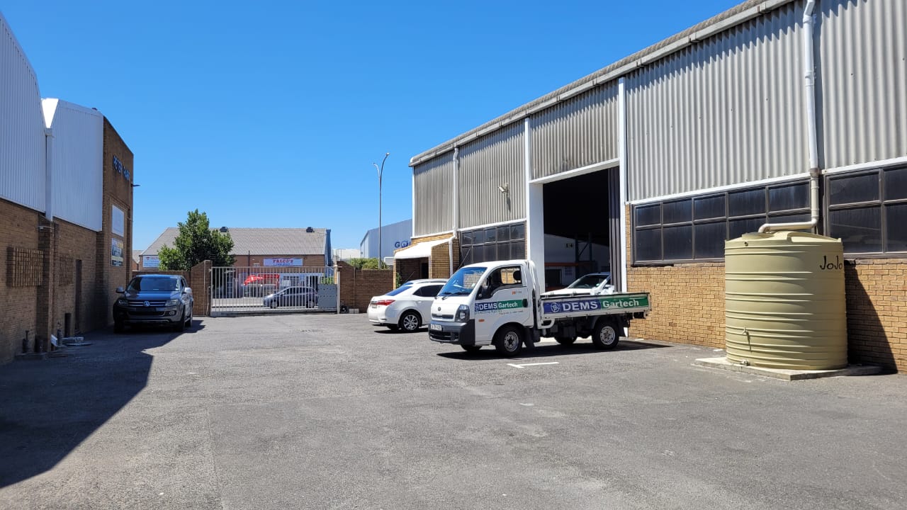 To Let commercial Property for Rent in Montague Gardens Western Cape